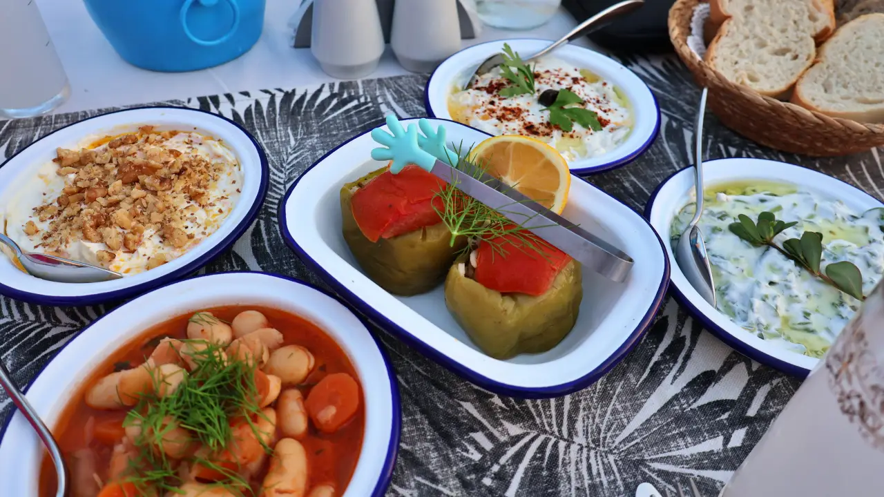 blue house restoran mezeler